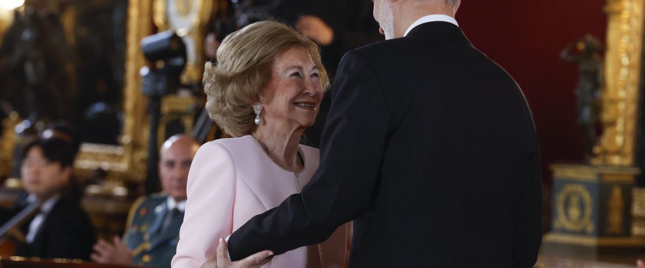 Felipe VI destaca la solidez de las instituciones como aval